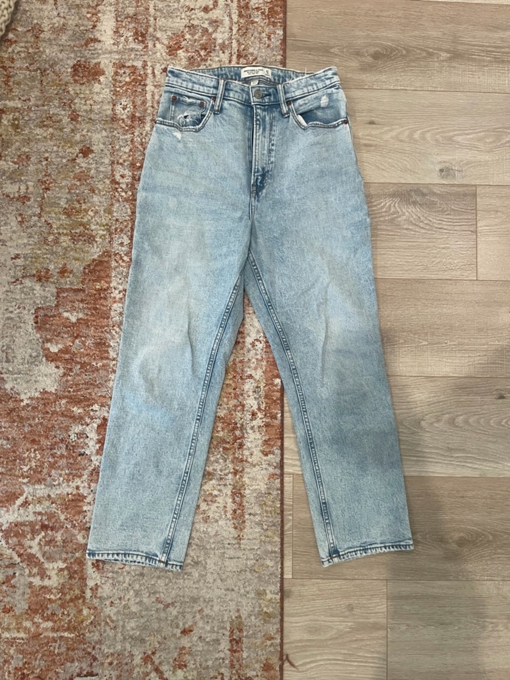 Abercrombie & Fitch Curve Love Ultra High Rise Ankle Straight jeans size 4/27